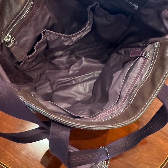 Rare and VERY large EUC purple coach bag - Picture 12 of 13